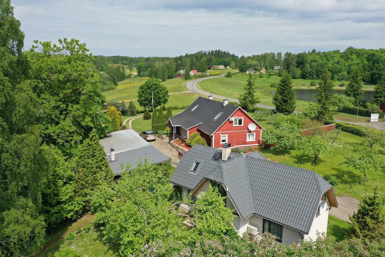 Ala-Rõuge Guesthouse Drone View 1
